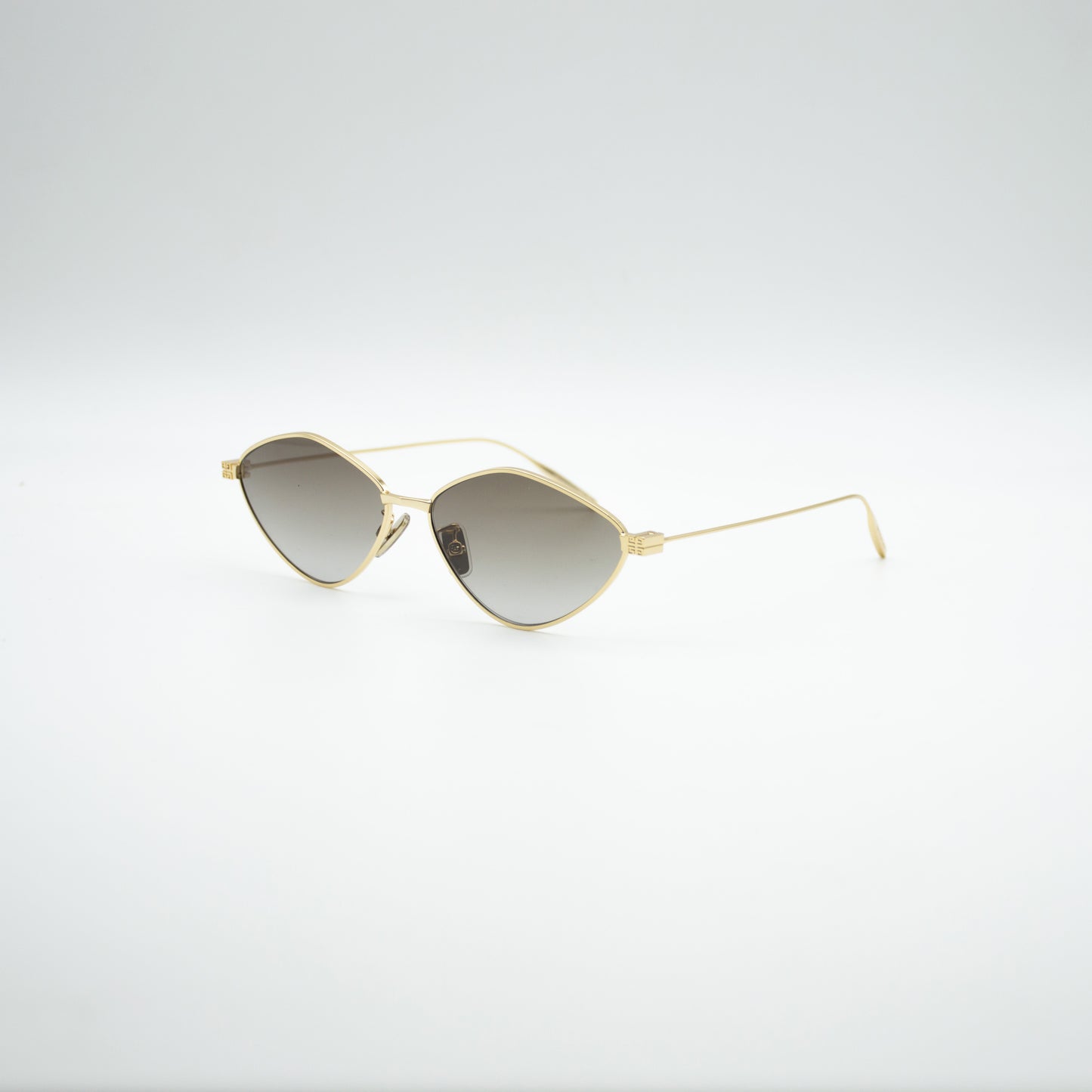 Givenchy GV40040U