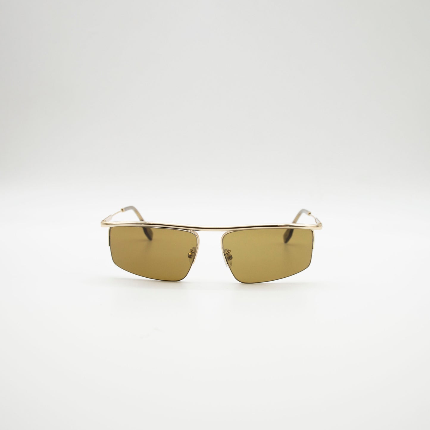 Fendi FE40141U