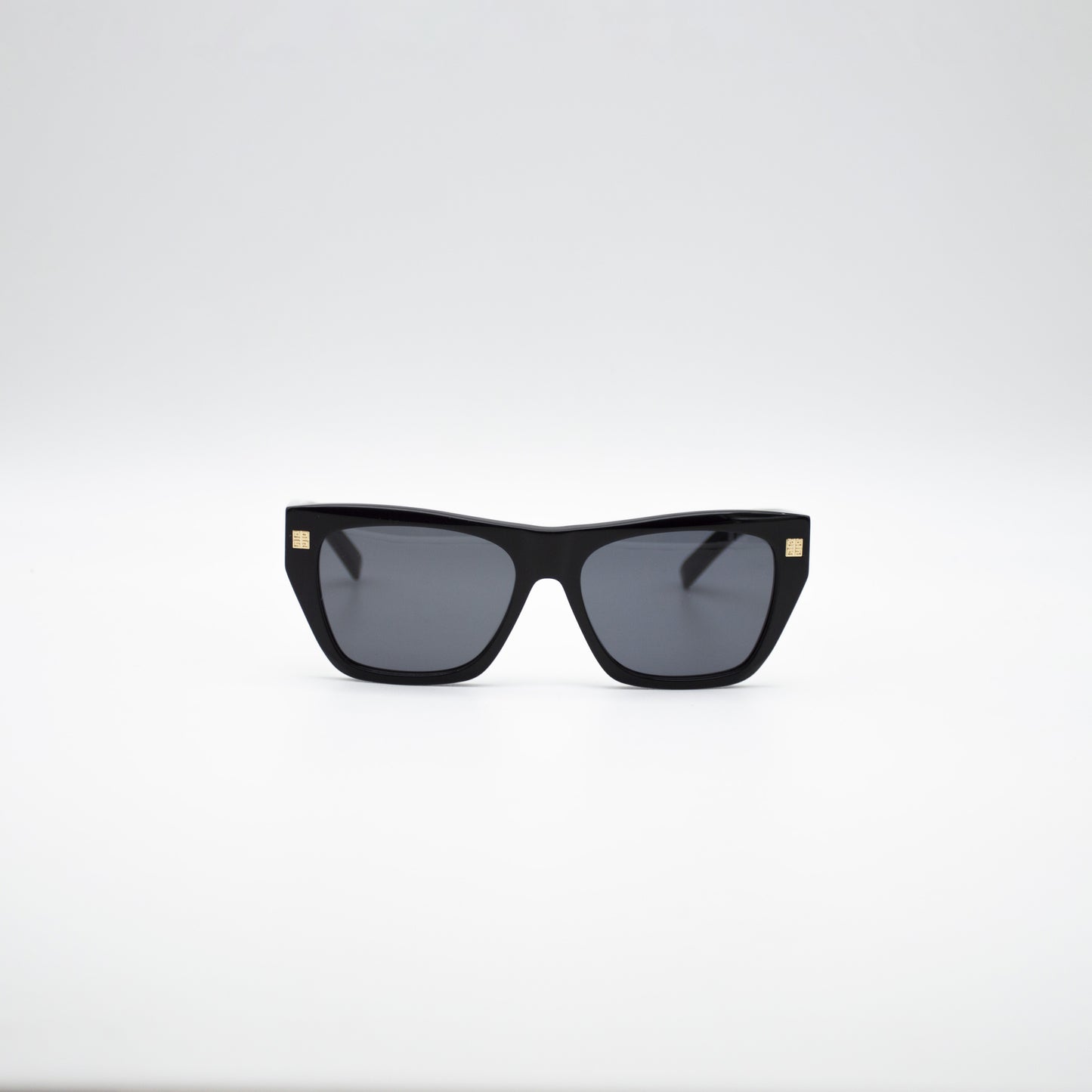Givenchy GV40061U