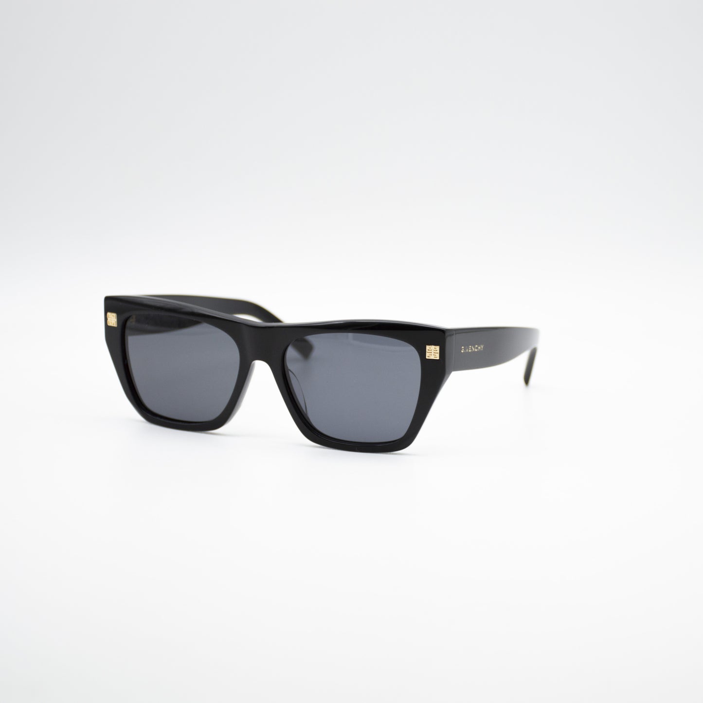 Givenchy GV40061U