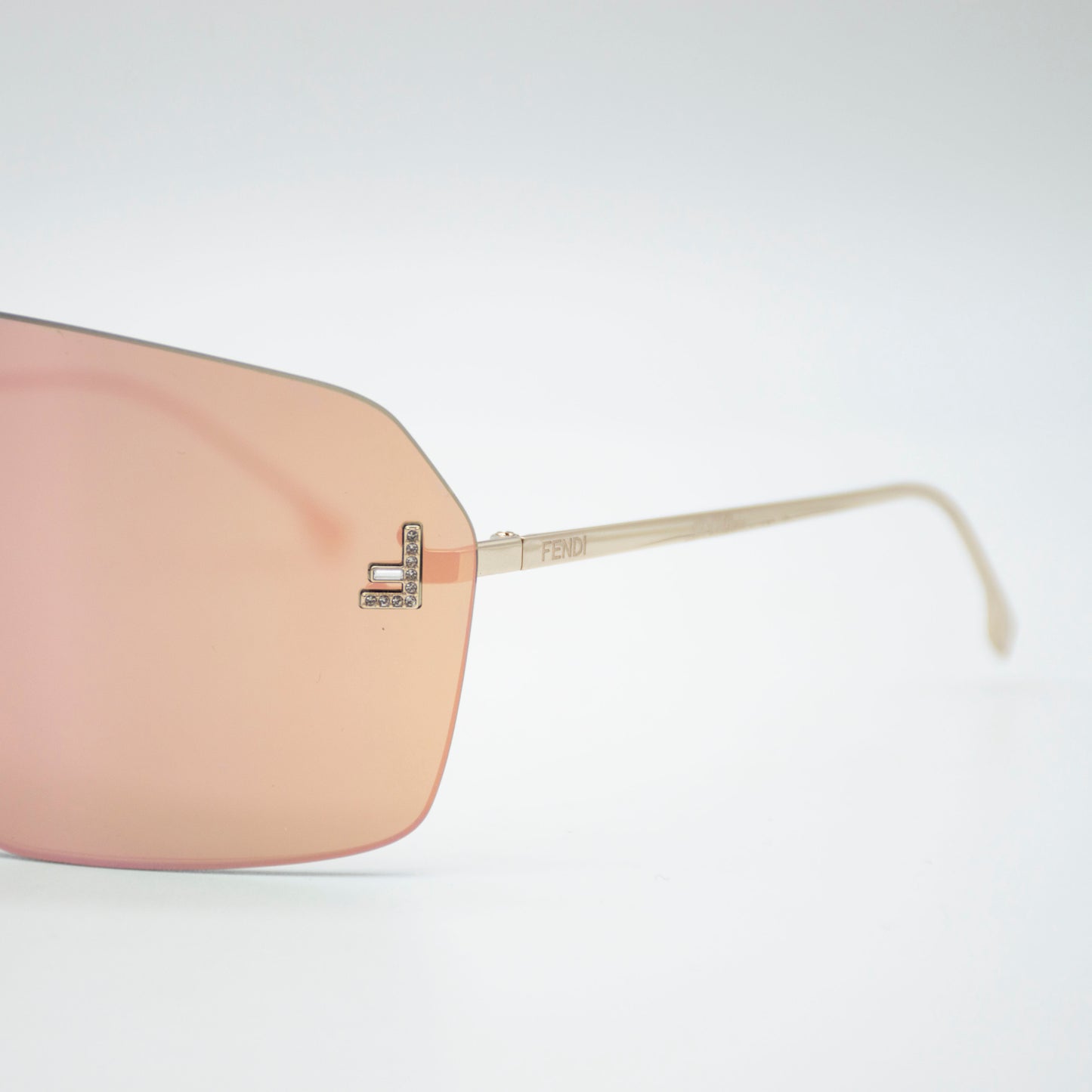Fendi FE4121US