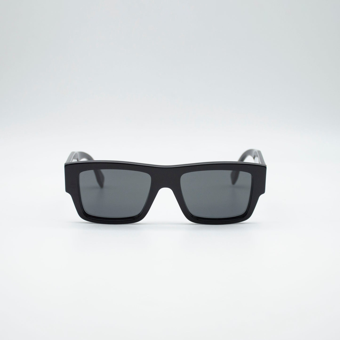 Fendi FE40118I