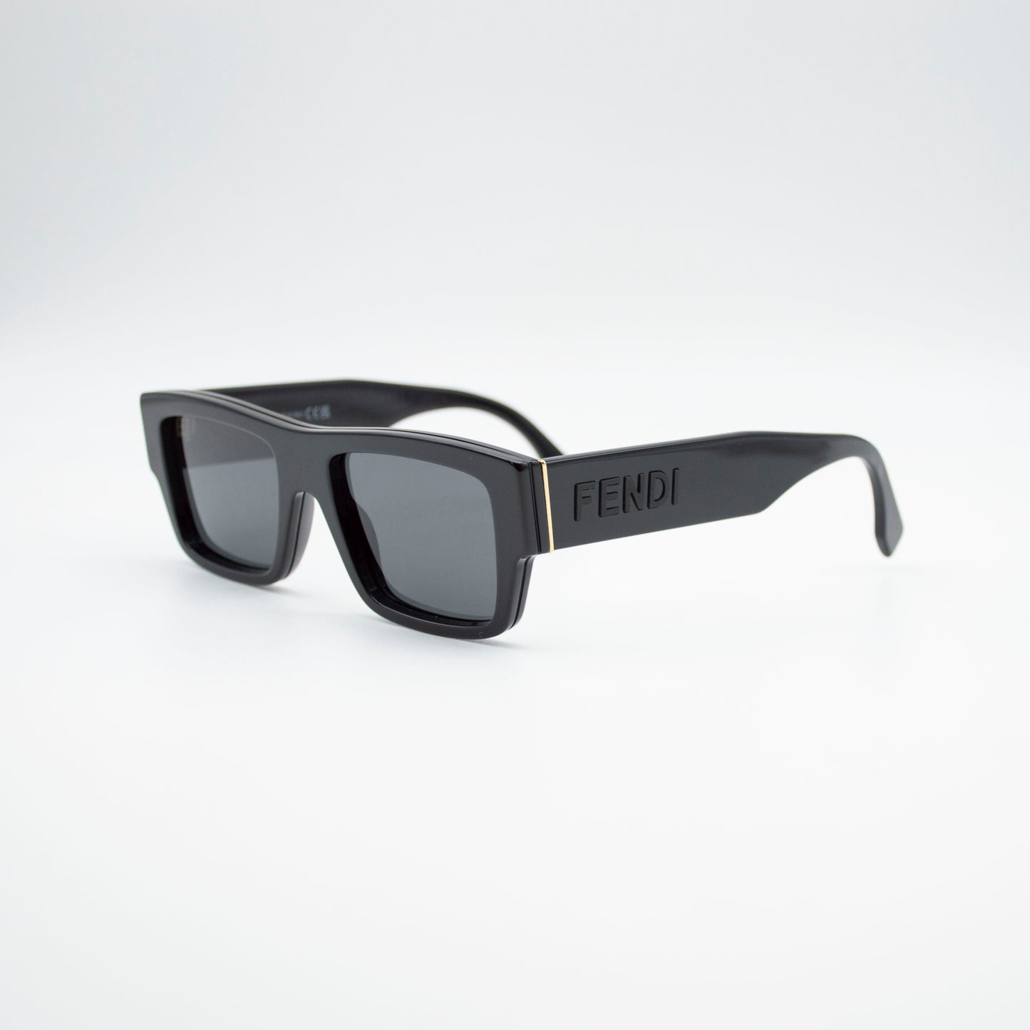 Fendi FE40118I