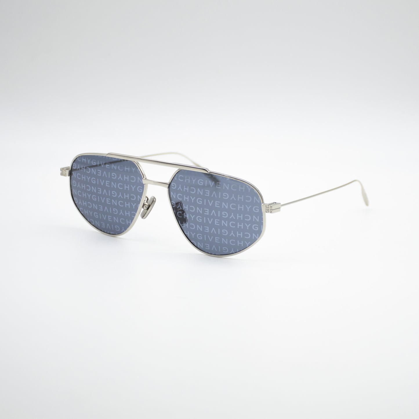 Givenchy GV40058U