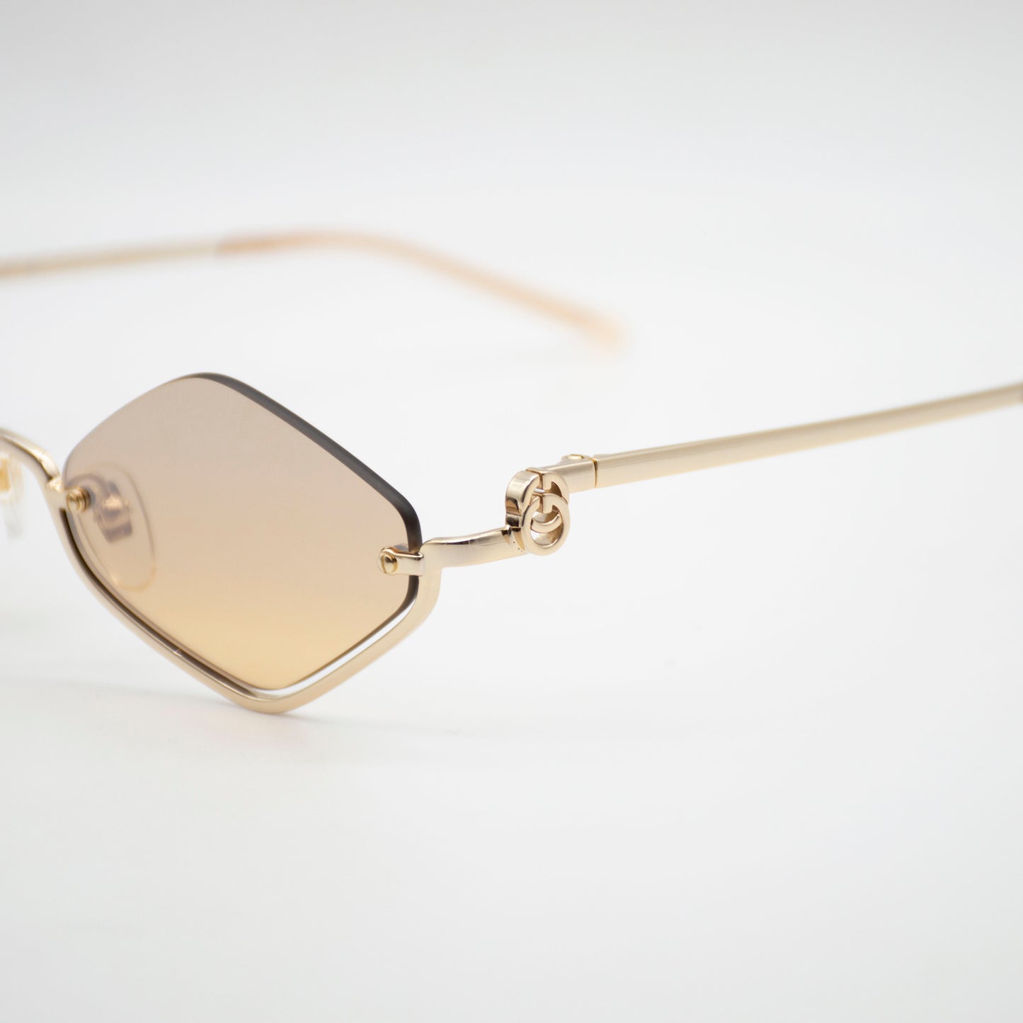 Gucci GG1604S