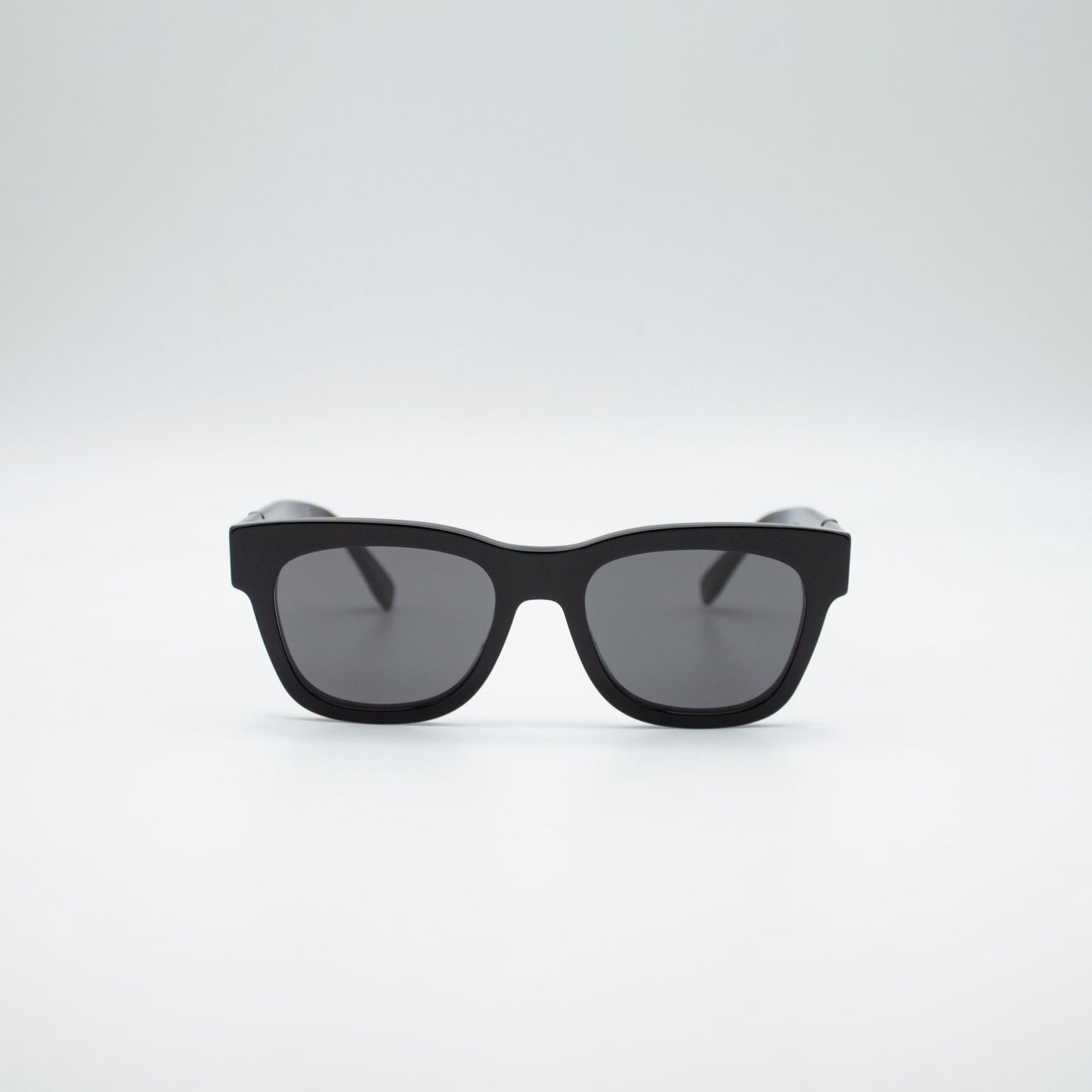 Fendi FE40132I