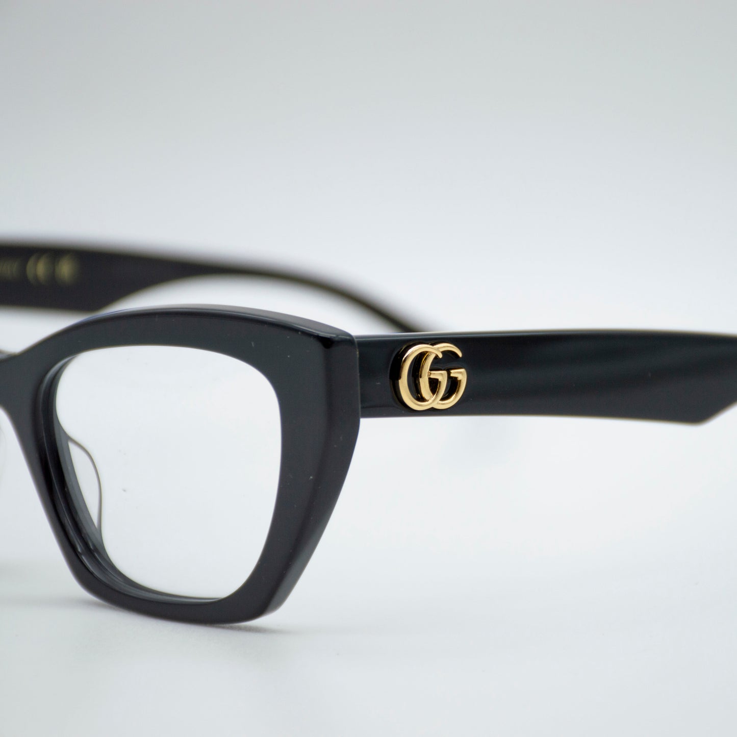 Gucci GG1334O