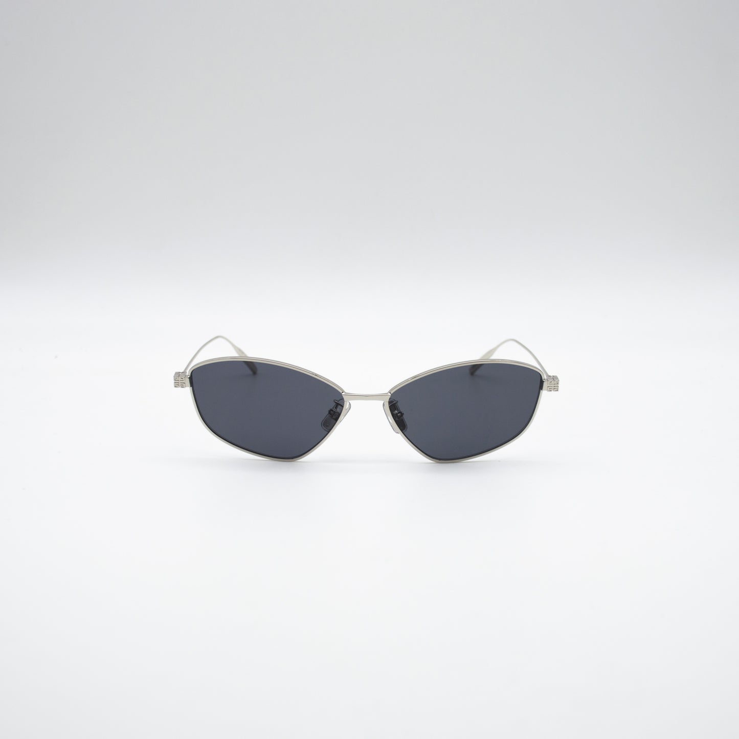 Givenchy GV40059U