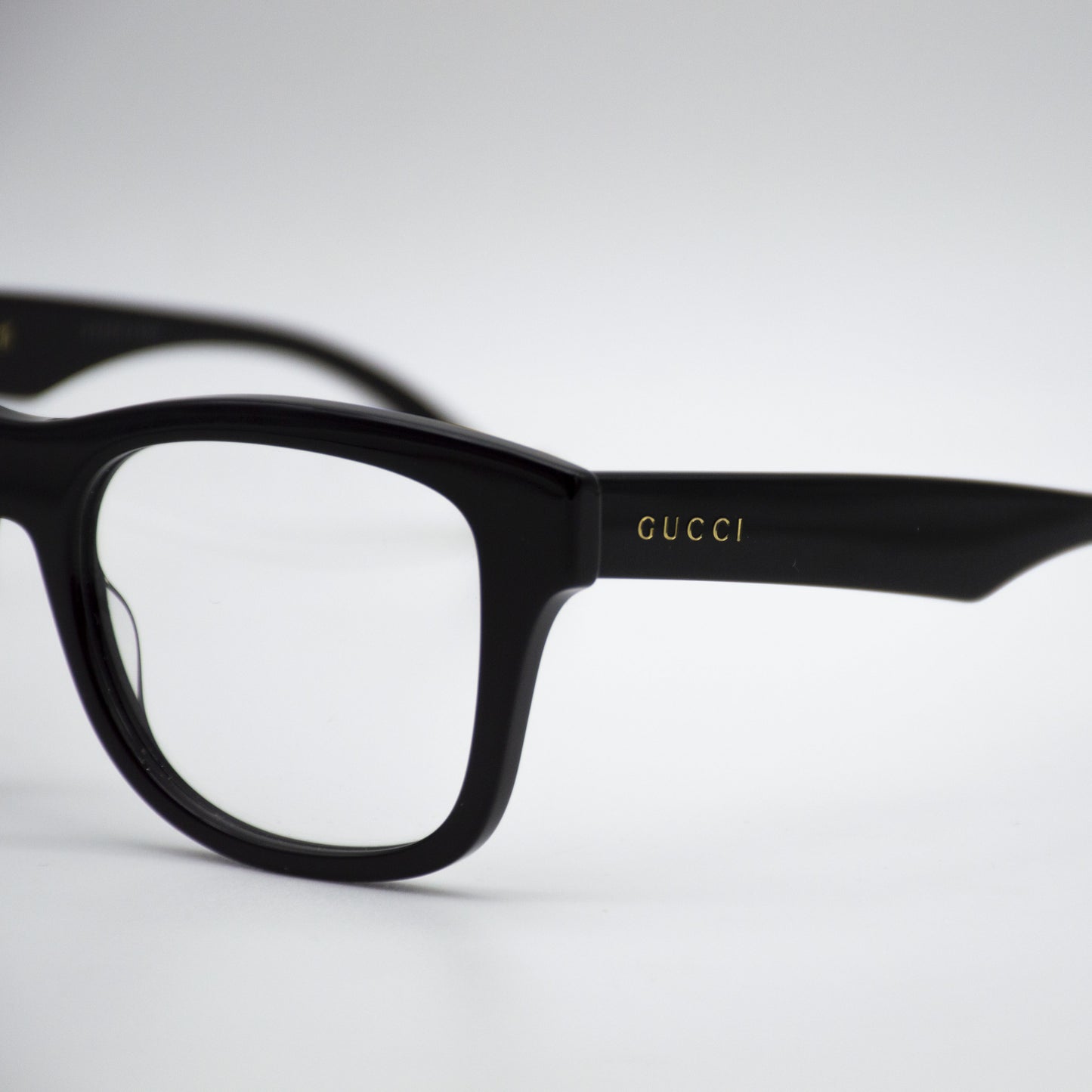 Gucci GG13320