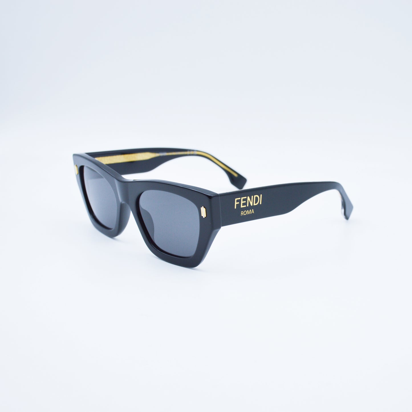 Fendi FE401001